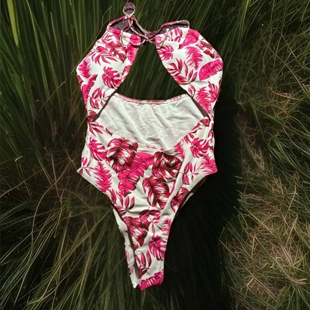 Tropical Pink Palm Leaf Womans Sz.. XL Swimsuit One Piece NWOT Unbranded
